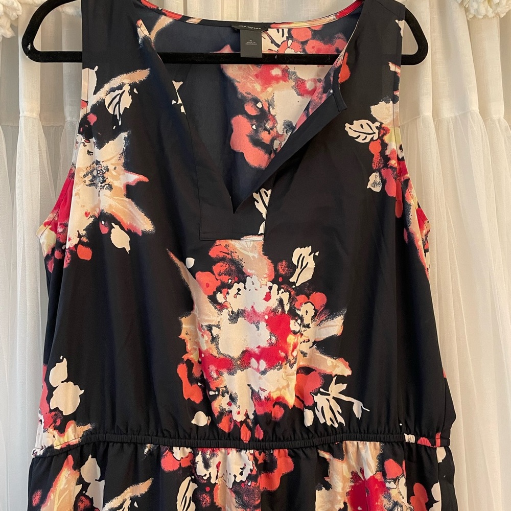 Ann Taylor Maxi Dress. XL. NWOT. Black with pink floral. Sleeveless.